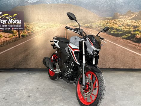 YAMAHA FZ25 CONNECTED