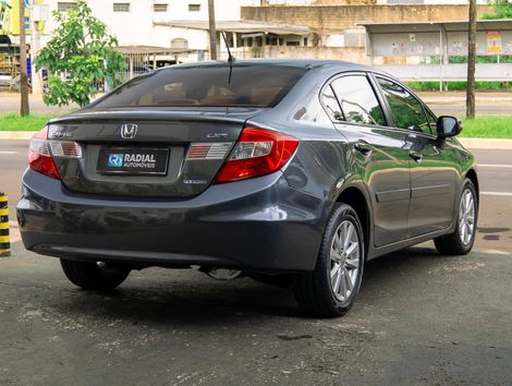 Honda Civic Sedan LXR 2.0 Flexone 16V Aut. 4p