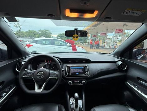 Nissan KICKS SL 1.6 16V FlexStar 5p Aut.