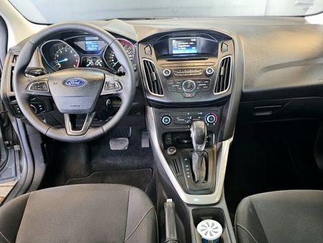 Ford Focus Sedan 2.0 16V/2.0 16V Flex 4p Aut.