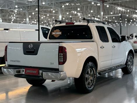 Nissan Frontier SV AT. CD 4x4 2.5 TB Dies. Aut.