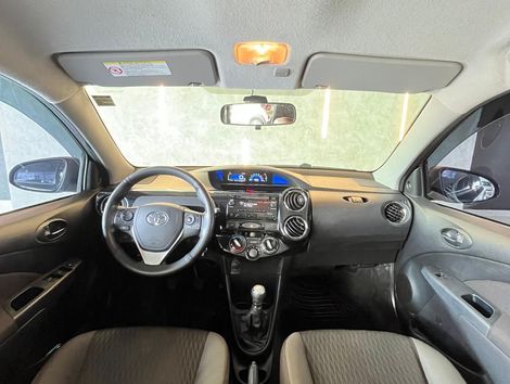 Toyota ETIOS XS 1.5 Flex 16V 5p Mec.