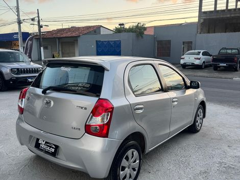 Toyota ETIOS XS  1.3 Flex 16V 5p Mec.
