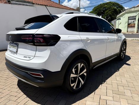 VolksWagen Nivus Highline 1.0 200 TSI Flex Aut.