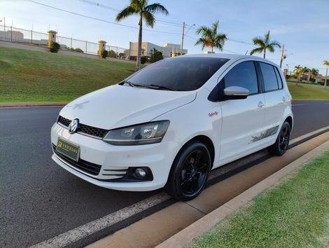 VolksWagen Fox Rock in Rio 1.6 Mi Total Flex 8V 5p