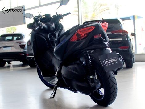 YAMAHA XMAX 250 ABS