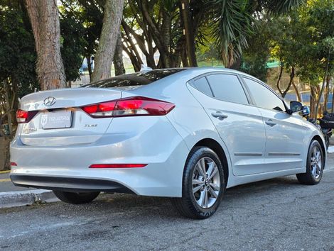 Hyundai Elantra 2.0 16V Flex Aut.