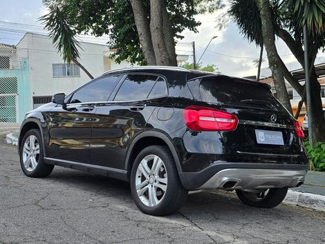 Mercedes GLA 200 Vision 1.6/1.6 TB 16V Flex Aut.