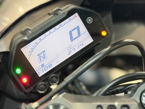 YAMAHA YZF R-3 321/ABS