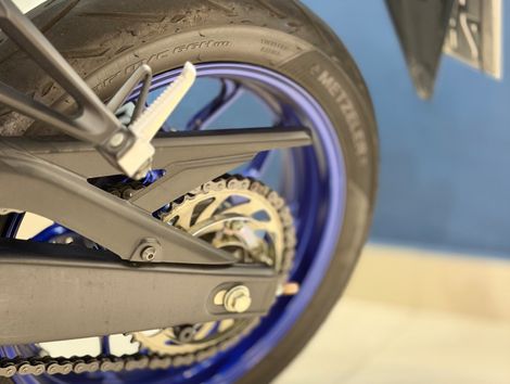 YAMAHA YZF R-3 321/ABS