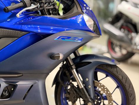 YAMAHA YZF R-3 321/ABS