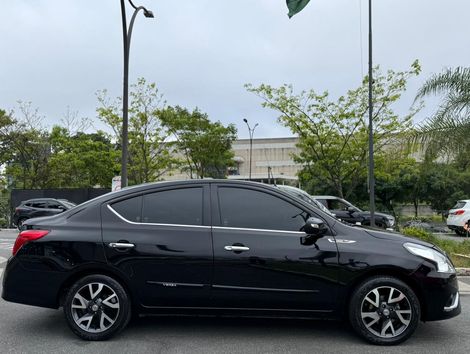 Nissan VERSA UNIQUE 1.6 16V FlexStart 4p Aut.