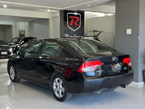 Honda Civic Sedan LXS 1.8/1.8 Flex 16V Aut. 4p