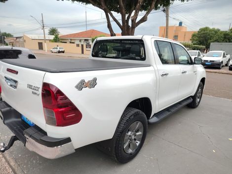 Toyota Hilux CD SRV 4x4 2.7 Flex 16V Aut.