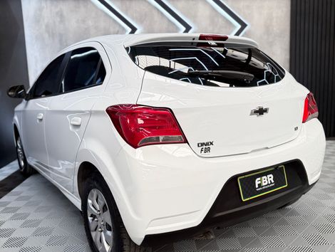 Chevrolet ONIX HATCH LT 1.0 8V FlexPower 5p Mec.