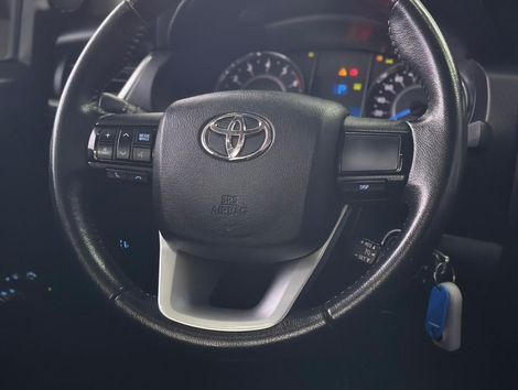 Toyota Hilux SW4 SR 4x2 2.7/ 2.7 Flex 16V Aut.