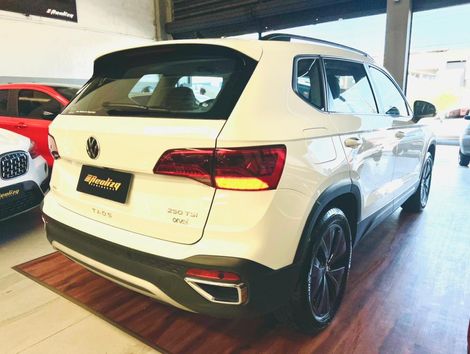 VolksWagen TAOS Comfortline 1.4 250 TSI Flex Aut.