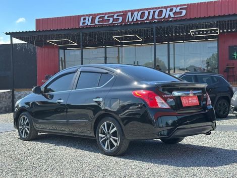 Nissan VERSA UNIQUE 1.6 16V FlexStart 4p Aut.