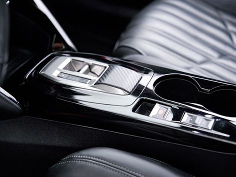 Peugeot e-2008 GT 5p Aut. ( Elétrico)