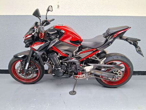 KAWASAKI Z 900