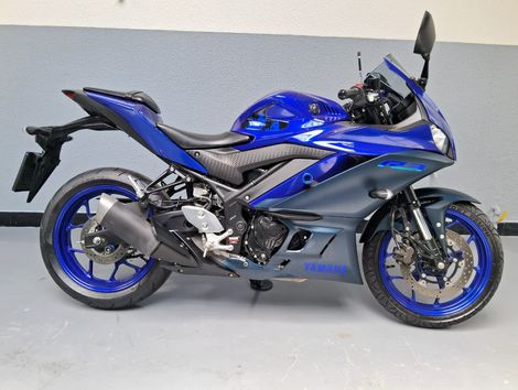 YAMAHA YZF R-3 321/ABS