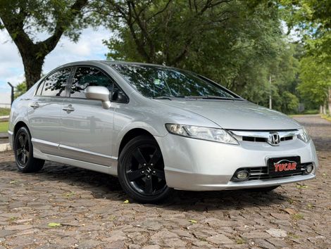 Honda Civic Sedan LXS 1.8/1.8 Flex 16V Aut. 4p