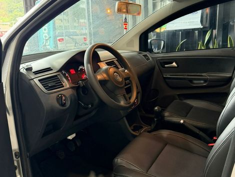 VolksWagen Fox 1.6 Mi Total Flex 8V 5p