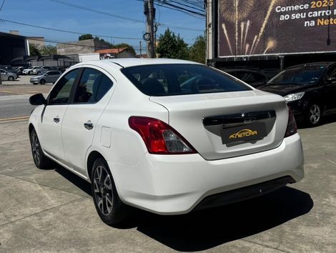 Nissan VERSA SL 1.6 16V FlexStart 4p Mec.