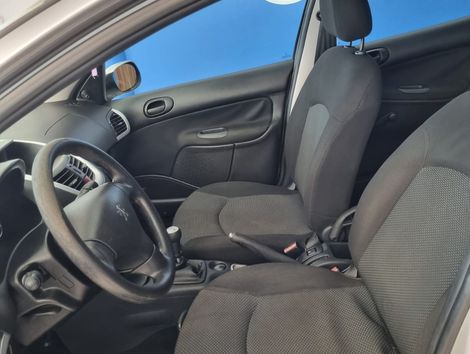 Peugeot 207 XR 1.4 Flex 8V 5p