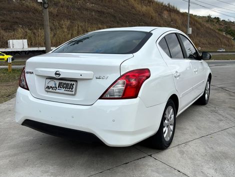 Nissan VERSA SL 1.6 16V FlexStart 4p Aut.