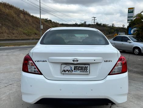 Nissan VERSA SL 1.6 16V FlexStart 4p Aut.