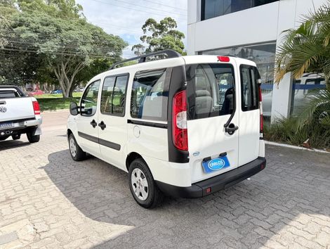 Fiat Doblo ESSENCE 1.8 Flex 16V 5p