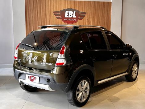 Renault SANDERO STEPWAY Hi-Flex 1.6 16V 5p Aut.