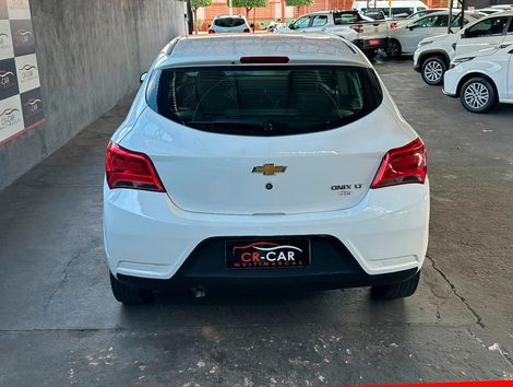 Chevrolet ONIX HATCH LT 1.0 8V FlexPower 5p Mec.