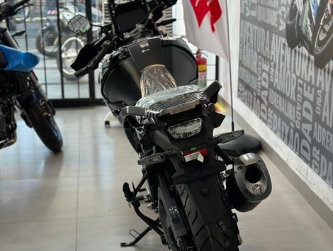 SUZUKI DL 1050 V-STROM 