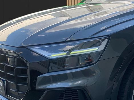 Audi Q8 Perf.Black 3.0 TFSI Quat. S-tr/(Híb.)