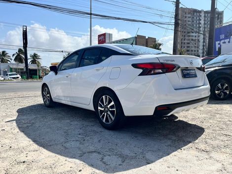 Nissan VERSA Advance 1.6 16V Flex Aut.