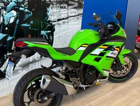 KAWASAKI NINJA 300