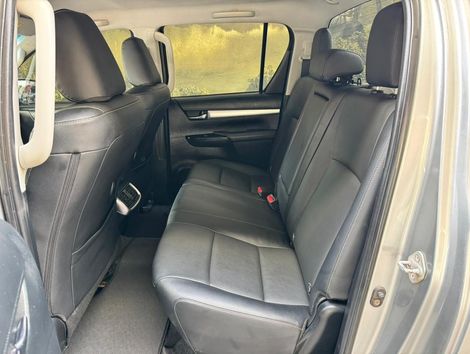 Toyota Hilux CD SRV 4x4 2.8 TDI Diesel Aut.