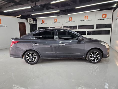 Nissan VERSA UNIQUE 1.6 16V FlexStart 4p Aut.