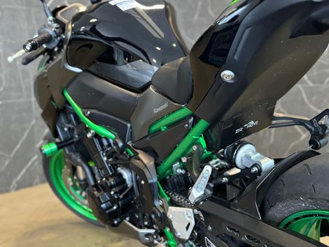 KAWASAKI Z900 