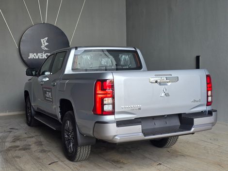 Mitsubishi Triton HPE-S 2.4 CD 4x4 TB Diesel Aut.