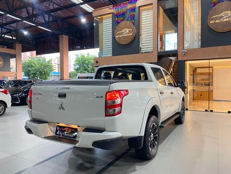 Mitsubishi L200 Triton Sport GLS 2.4 CD Diesel Aut.