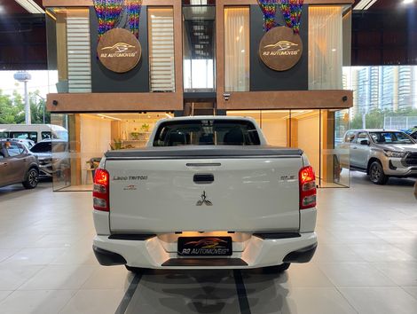 Mitsubishi L200 Triton Sport GLS 2.4 CD Diesel Aut.