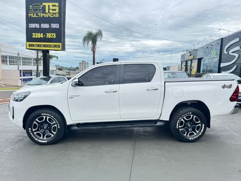 Toyota Hilux CD SRV 4x4 2.7 Flex 16V Aut.