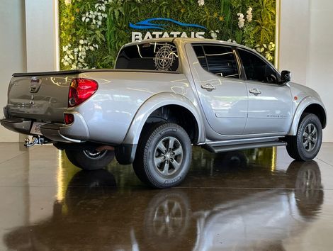 Mitsubishi L200 Triton HPE 3.2 CD TB Int.Diesel Aut