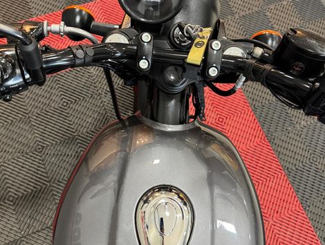 Royal Enfield Hunter 350 Dapper