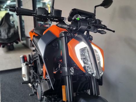 KTM DUKE 390