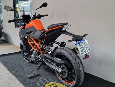 KTM DUKE 390