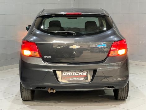 Chevrolet ONIX HATCH Joy 1.0 8V Flex 5p Mec.